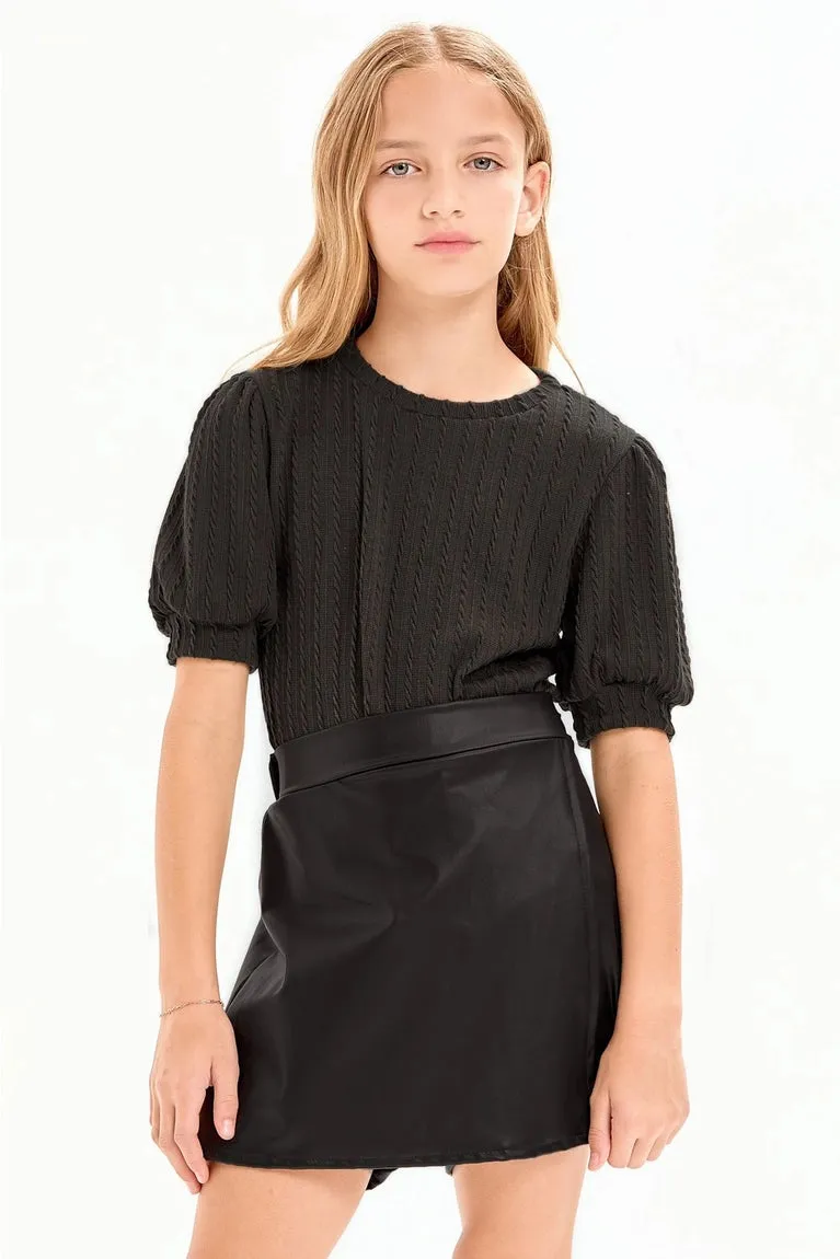 Embossed Short Sleeve Puff Top in Black